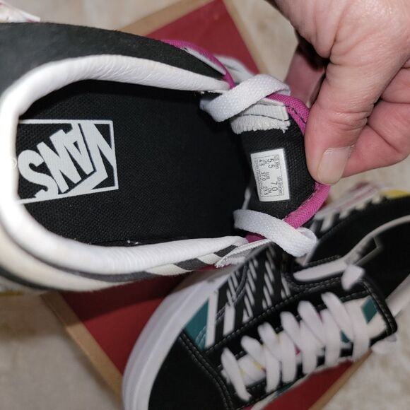 Vans Slip On Cap 'Juxtapoze Pack' Multicolor Sneaker Shoes Size Women 7 Men 5.5 - Picture 11 of 15